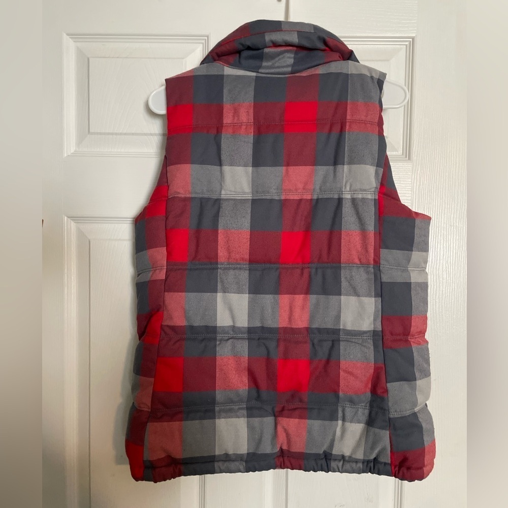 Old Navy Men’s Medium Red and Gray Checkered Vest - Picture 6 of 6